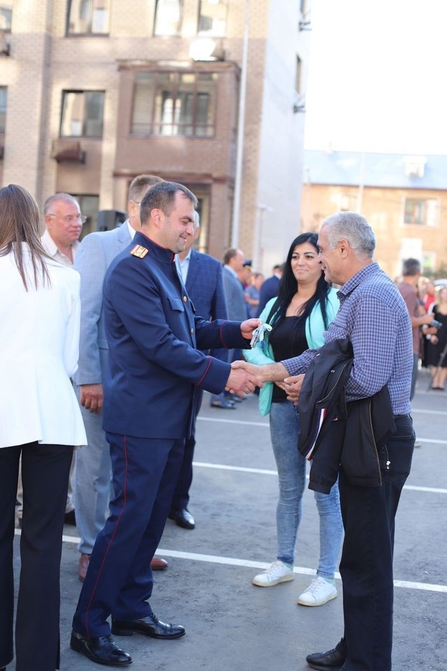 Руководитель следственного отдела по городу Ногинску принял участие в торжественном вручении ключей от новых квартир переселенцам из ветхого жилья