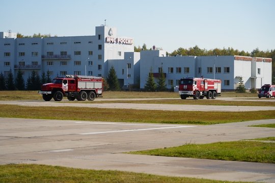 🤝 Масштабные учения МЧС России и Белоруссии:справились на «отлично» n n🔴 Вчера на полигоне Ногинского спасательного центра состоялись масштабные демонстрационные учения МЧС России и Беларуси, приуроченные к 25-й годовщине образования Союзного государства