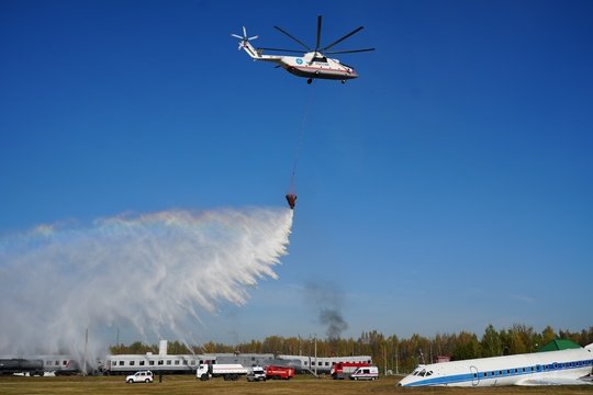 🤝 Масштабные учения МЧС России и Белоруссии:справились на «отлично» n n🔴 Вчера на полигоне Ногинского спасательного центра состоялись масштабные демонстрационные учения МЧС России и Беларуси, приуроченные к 25-й годовщине образования Союзного государства