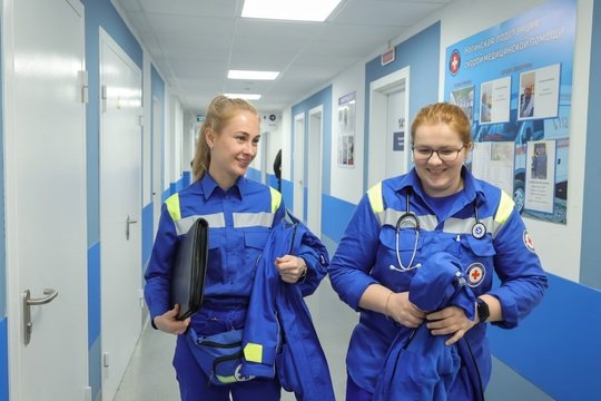 🚑 Сегодня приехали на Ногинскую подстанцию скорой медицинской помощи, чтобы передать нашим медикам 77 новых машин скорой помощи